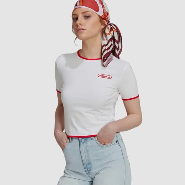 아디다스 바인딩 디테일 크롭티 레드 화이트