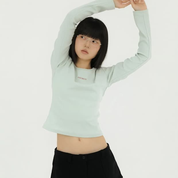 미레코 로고티셔츠
