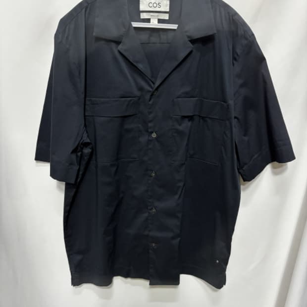 COS(코스)반팔오픈 카라 셔츠