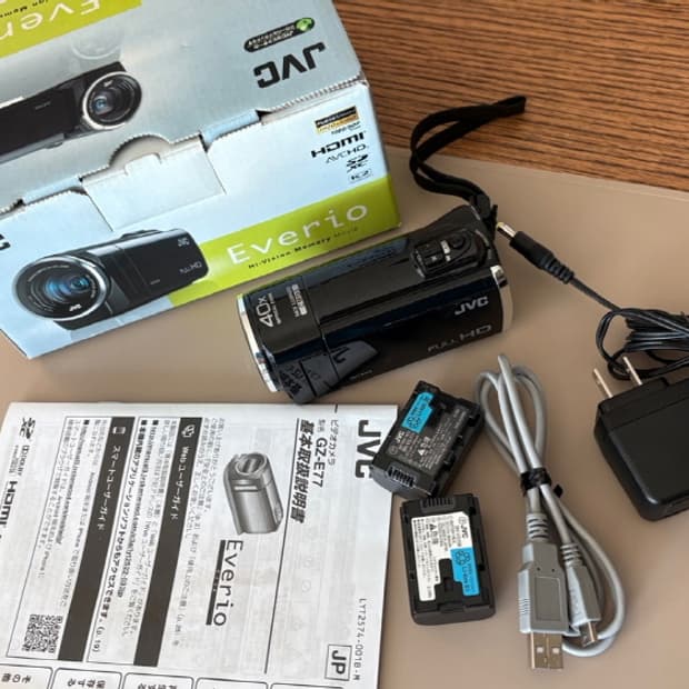 JVC 신품급 카리나 빈티지 캠코더 (GZ-E77)