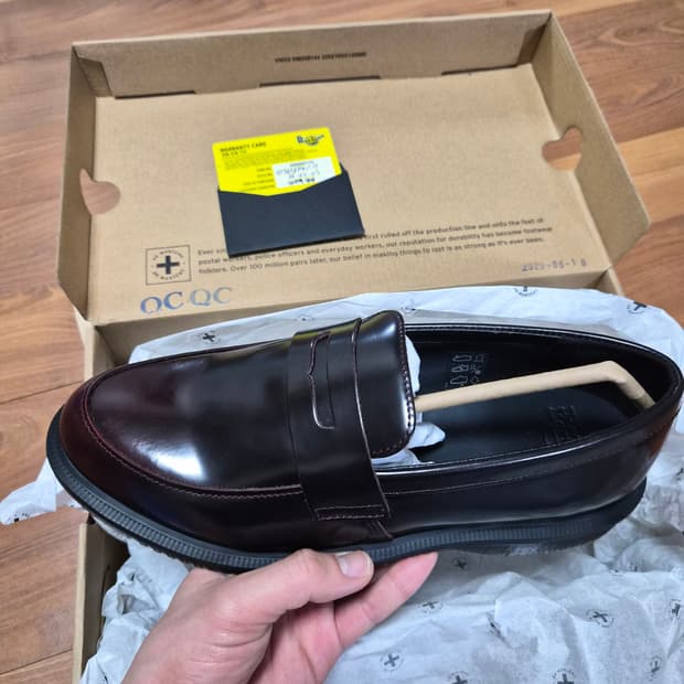 (새상품)닥터마틴 테마라 체리 260size