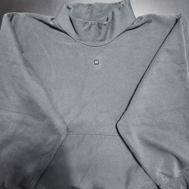 이지 갭 발렌시아가 하이 넥 스웨터 블랙 L