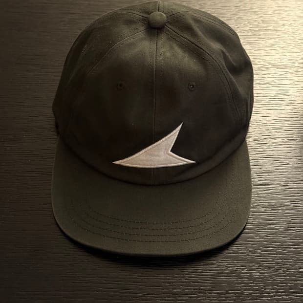 디센던트6패널 로고캡