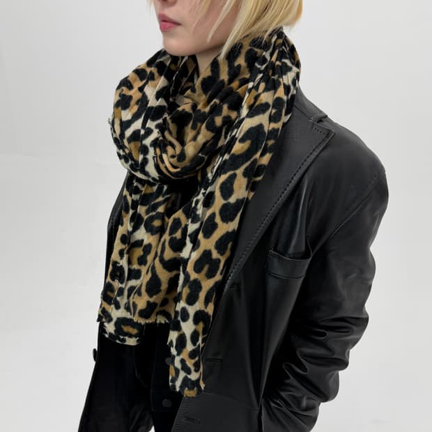 ZARA 레오파드 스카프