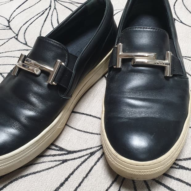 토즈 블랙 더블T 가죽 여성 슬립온 37 235~40