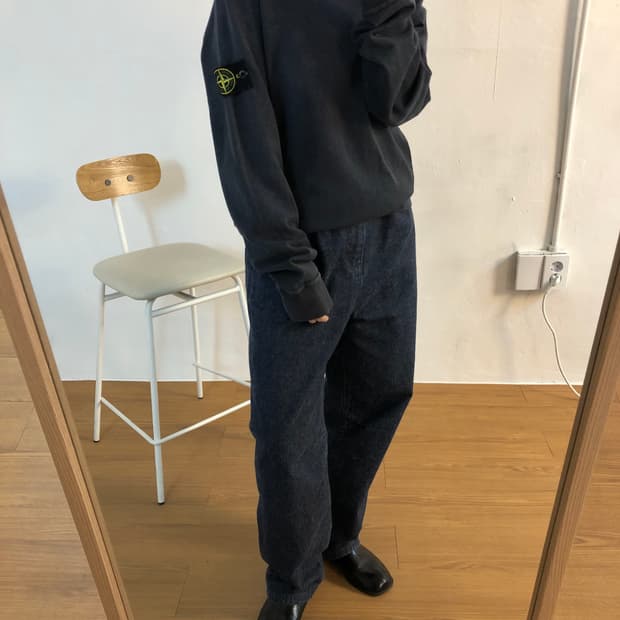 스톤아일랜드 스웻셔츠