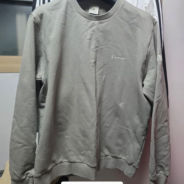 스노우피크 맨투맨