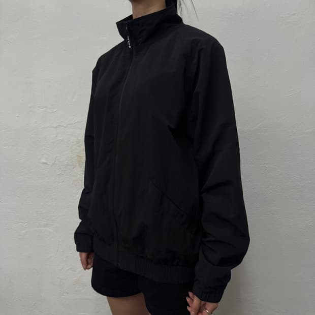 리바이스(Levi's) 블랙컬러 양면 프린트 로고 나일론 윈드브레이커