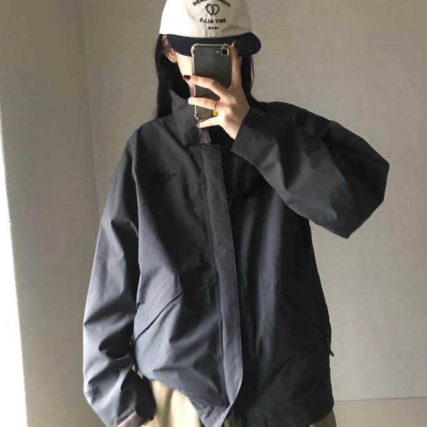 노페 그레이 고어텍스 바람막이