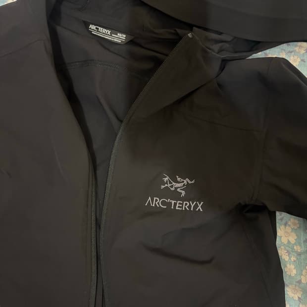 아크테릭스 감마 후드 여성 xs