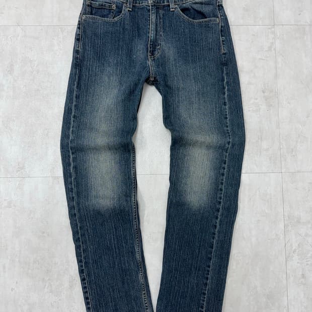 •Levi’s 505 스트레이트핏 데님 청바지 W32 L32