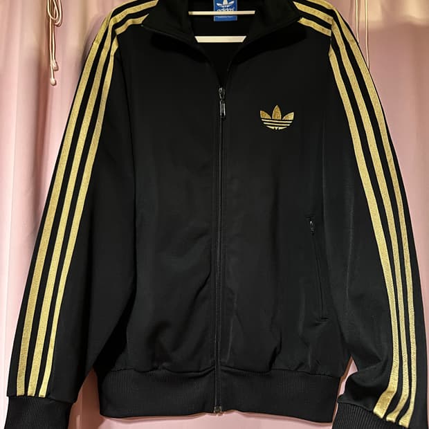 아디다스져지 아디다스 파이어버드 트랙탑 아디다스 검골 블랙 골드 대장 