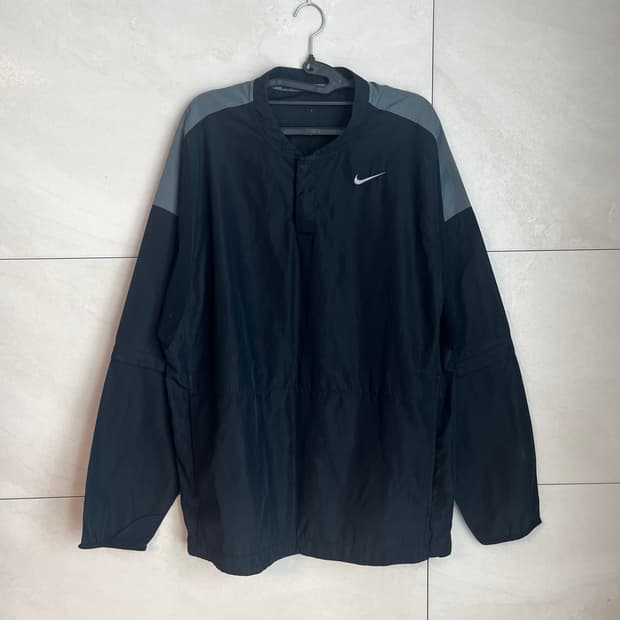 나이키 스우시 바람막이 