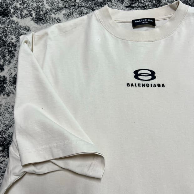 Balenciaga 유틸리티 티셔츠 오버핏 