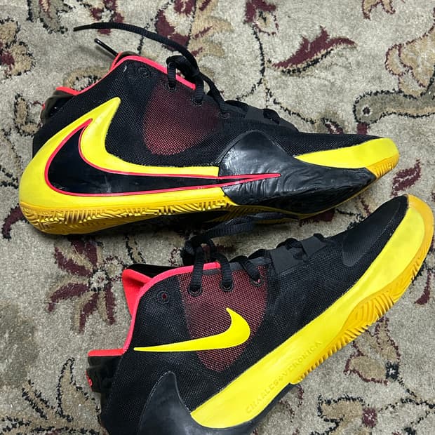 나이키 줌 프릭 1 소울 글로 255