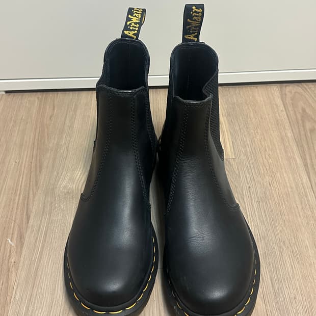 닥터마틴 2976 250사이즈 1회 착용