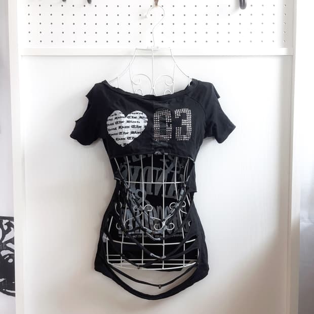  Black Cutting Detail Short-Sleeved T-sh