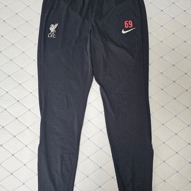 2425 나이키 리버풀 전반기 지급용 ADV 베이퍼니트 팬츠 트레이닝