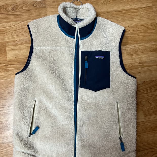 파타고니아 클래식 레트로X 베스트 내츄럴 L