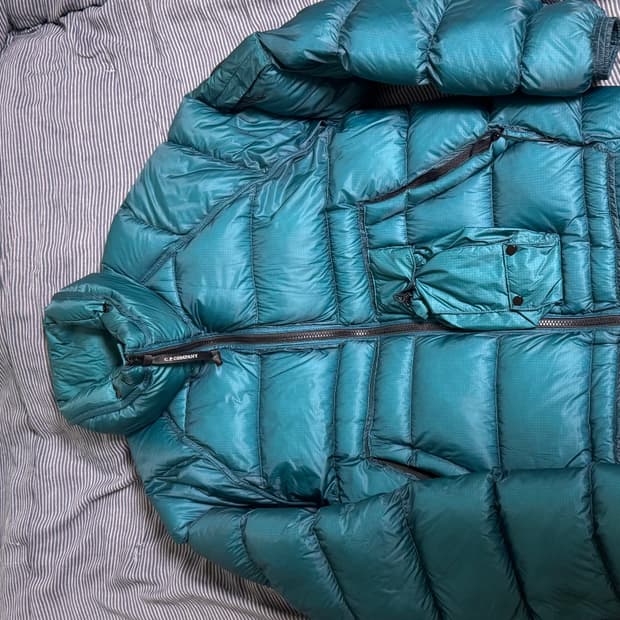 Cp컴퍼니 dd쉘 디테쳐블 패딩