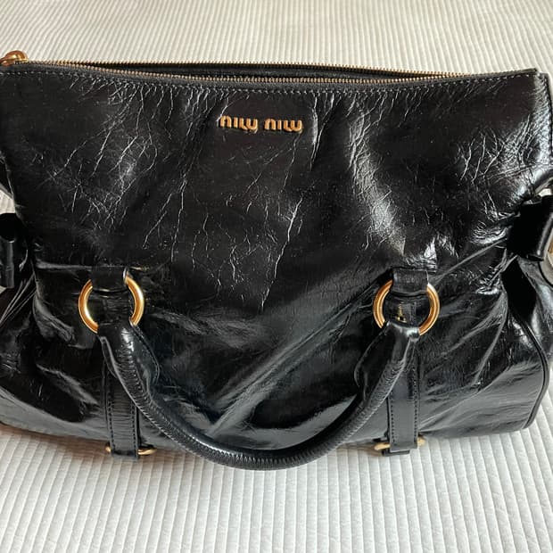 미우미우 비텔로 럭스 리본 사첼백