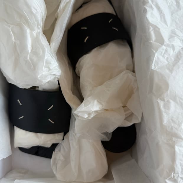 마르지엘라 스티치 샌들 블랙 36