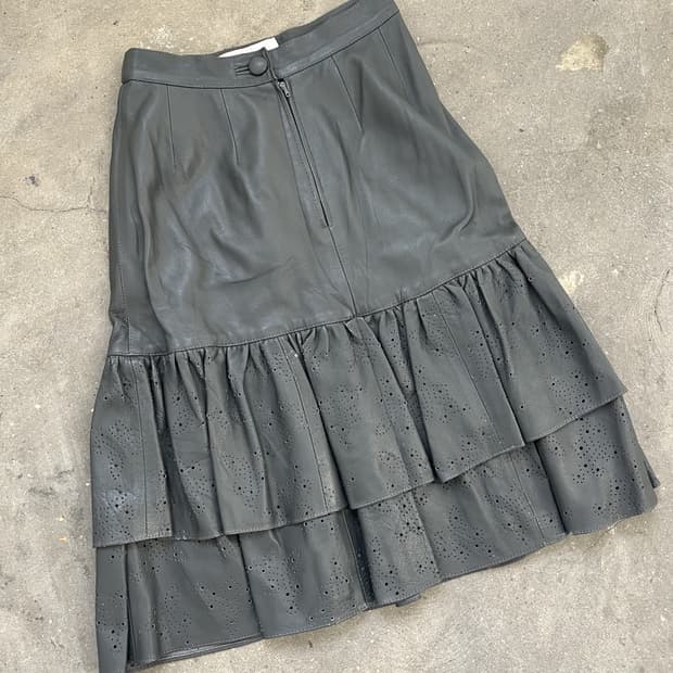 Gianfranco Bogino (Italy made) 레더 펀칭 스커트
