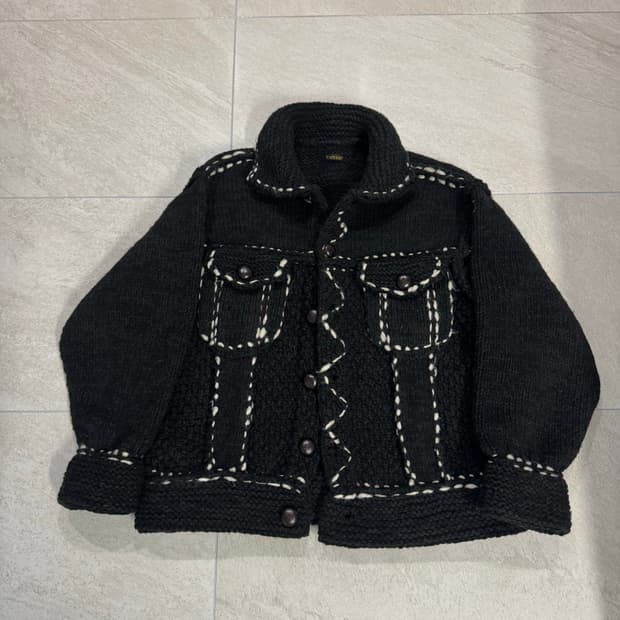 캐피탈 울 핸드 니트 코위찬 블랙