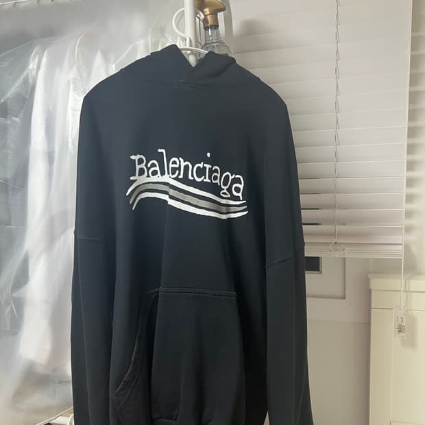 발렌시아가 폴리티컬 후드 백화점 정품