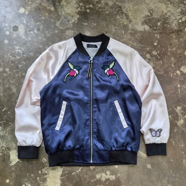 F) 무자크 클리지 자수 새틴자켓 점퍼 샤틴 자켓 스타디움자켓