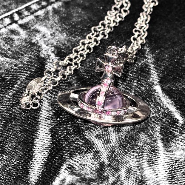 Vivienne pink Big ORB necklace