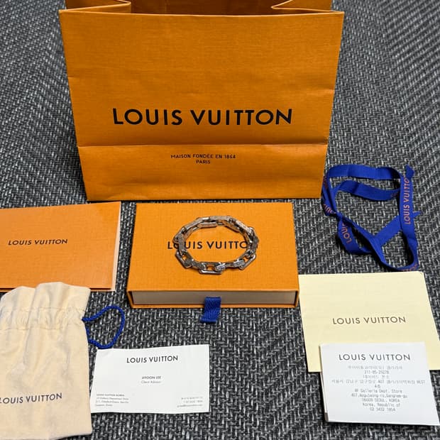 새상품급/풀구성(선물용)루이비통 모노그램 체인 버질아블로 팔찌
