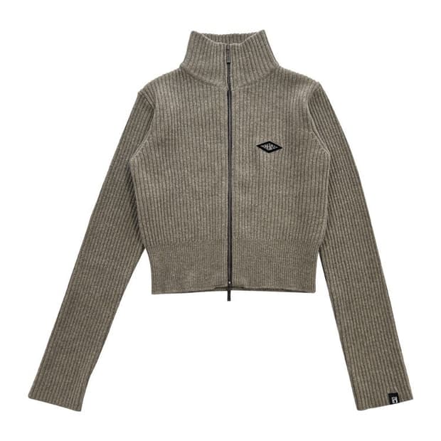 보헤미안서울 다이아 로고 하이넥 니트집업 베이지