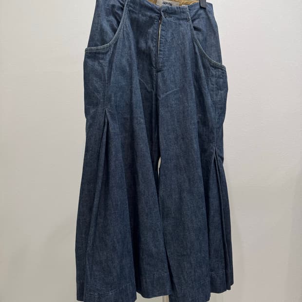 캐피탈 인디고 데님 플리츠 와이드 팬츠