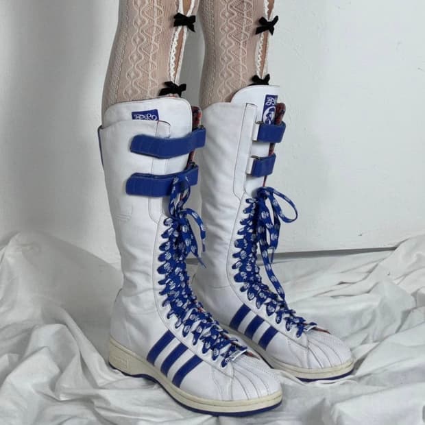 아디다스 스니커즈 복서 부츠