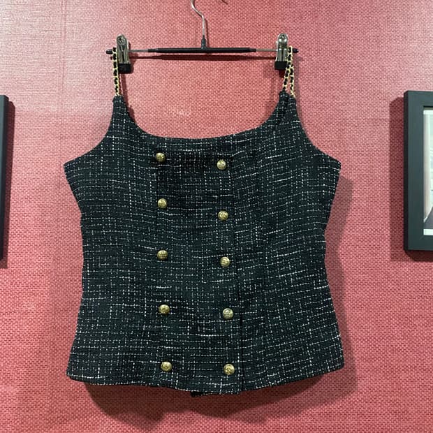 블랙 트위드 체인 스트랩 탑