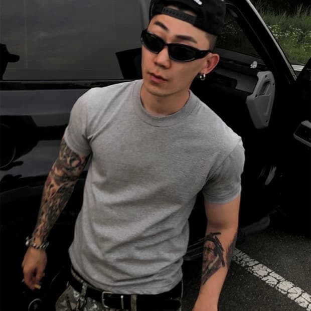 낫셀러 자체제작 머슬핏 크롭 반팔티 그레이