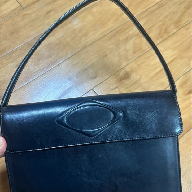 미스치프 숄더백 (배송비 포함)