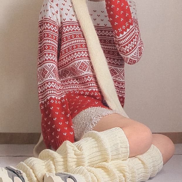 노르딕 하트 패턴 레드 니트