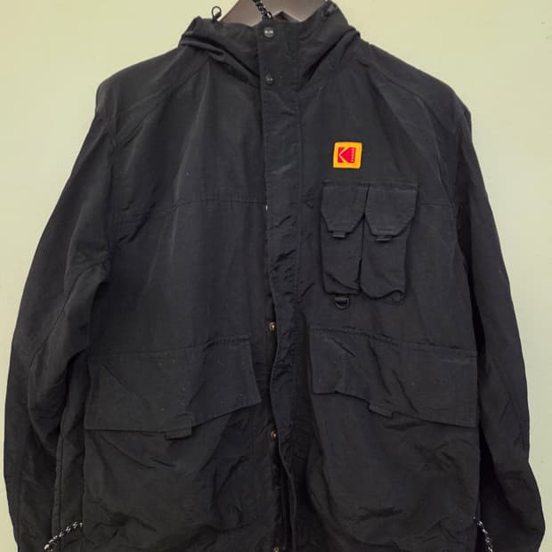 코닥 후드 바람막이 자켓