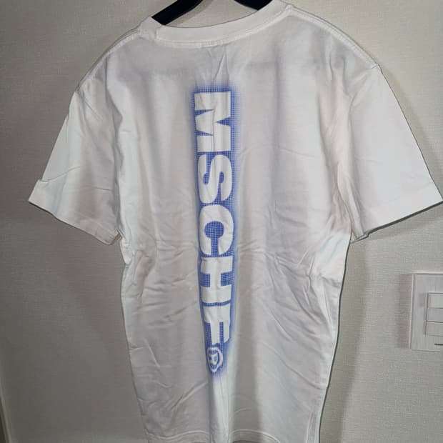 품절상품) mischief back printing t