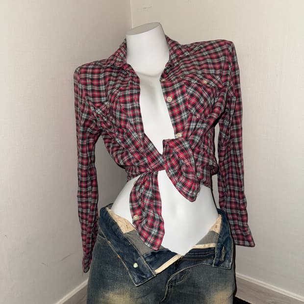 Y2K red check shirt 