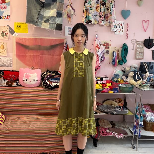 에스닉 자수 카라 미디 원피스