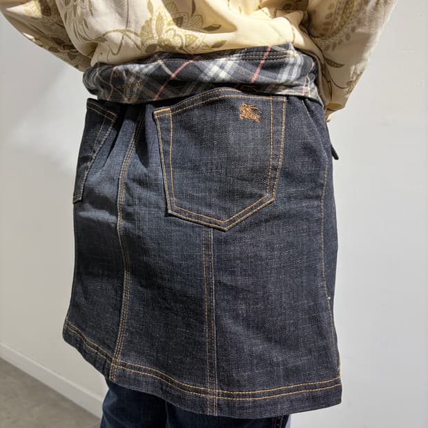 버버리 y2k 데님 흑청 스커트 치마