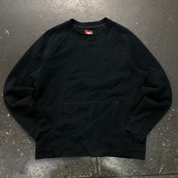 105 나이키 테크팩 맨투맨 