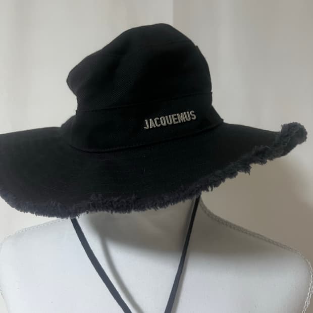 Jacquemus Le Bob Artichaut Bucket Hat