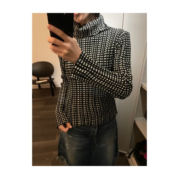 RENAULT JEANS turtleneck