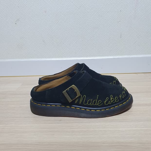 닥터마틴 아이샴 스웨이드 뮬 250