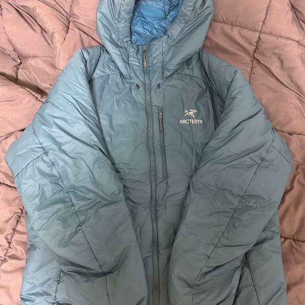 아크테릭스 누클리아이sv파카 XL사이즈