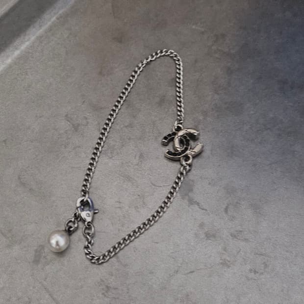 85 샤넬 정품 빈티지 업사이클링 팔찌 써지컬